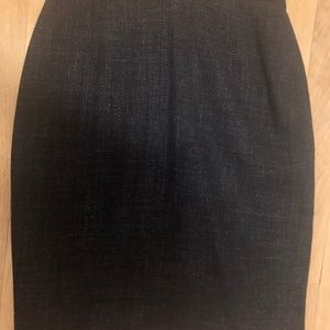Knotted wool skirt